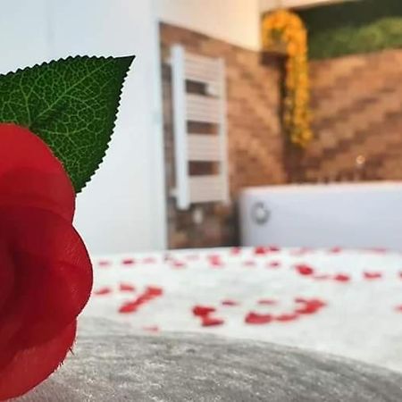 Love Rooms De La Presqu'Ile Saint-Vincent-de-Paul  Dış mekan fotoğraf