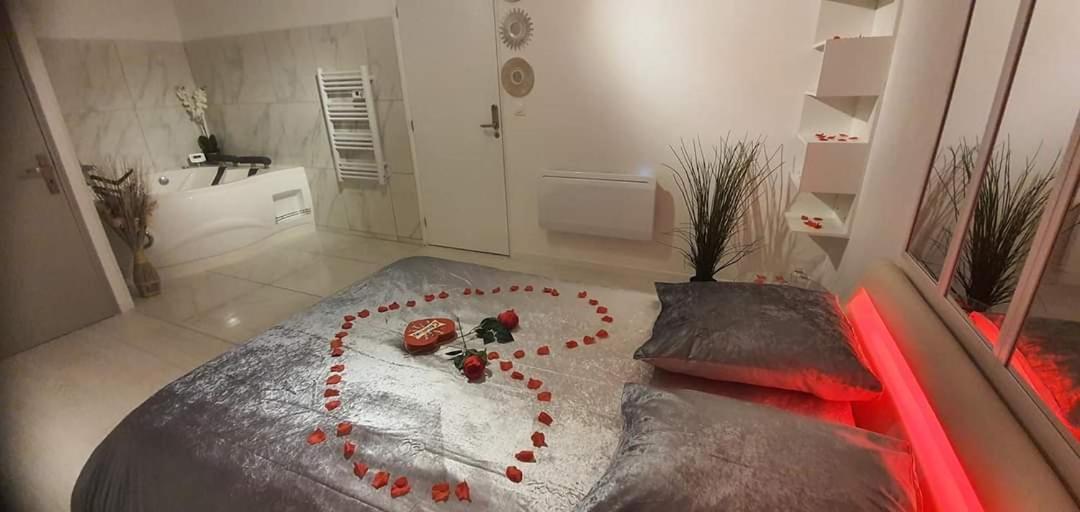 Love Rooms De La Presqu'Ile Saint-Vincent-de-Paul  Dış mekan fotoğraf